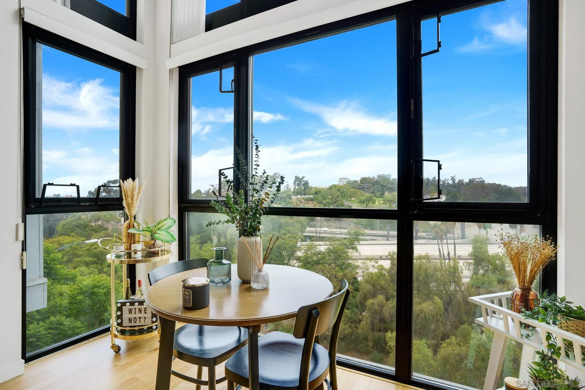 889 Date Street Unit 522