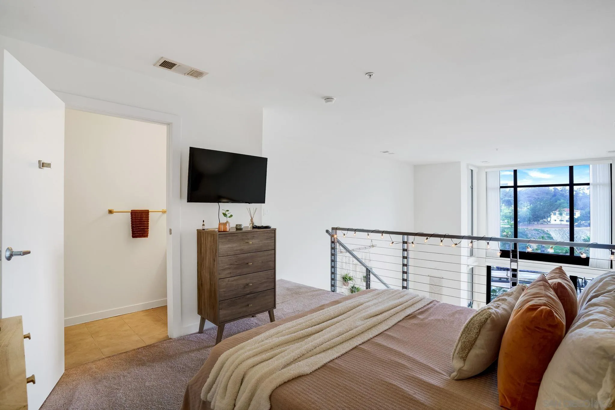 889 Date Street Unit 522