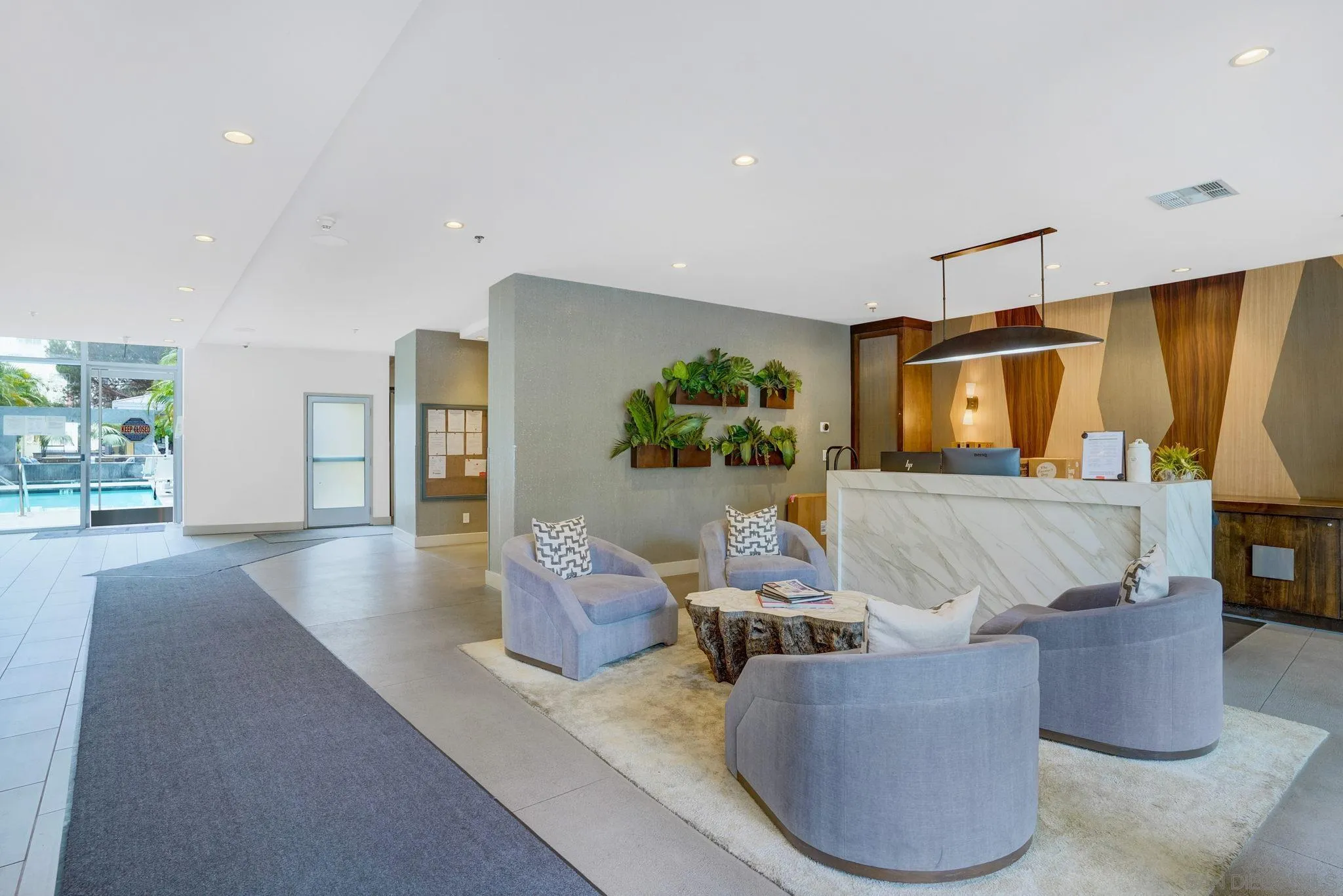 889 Date Street Unit 522