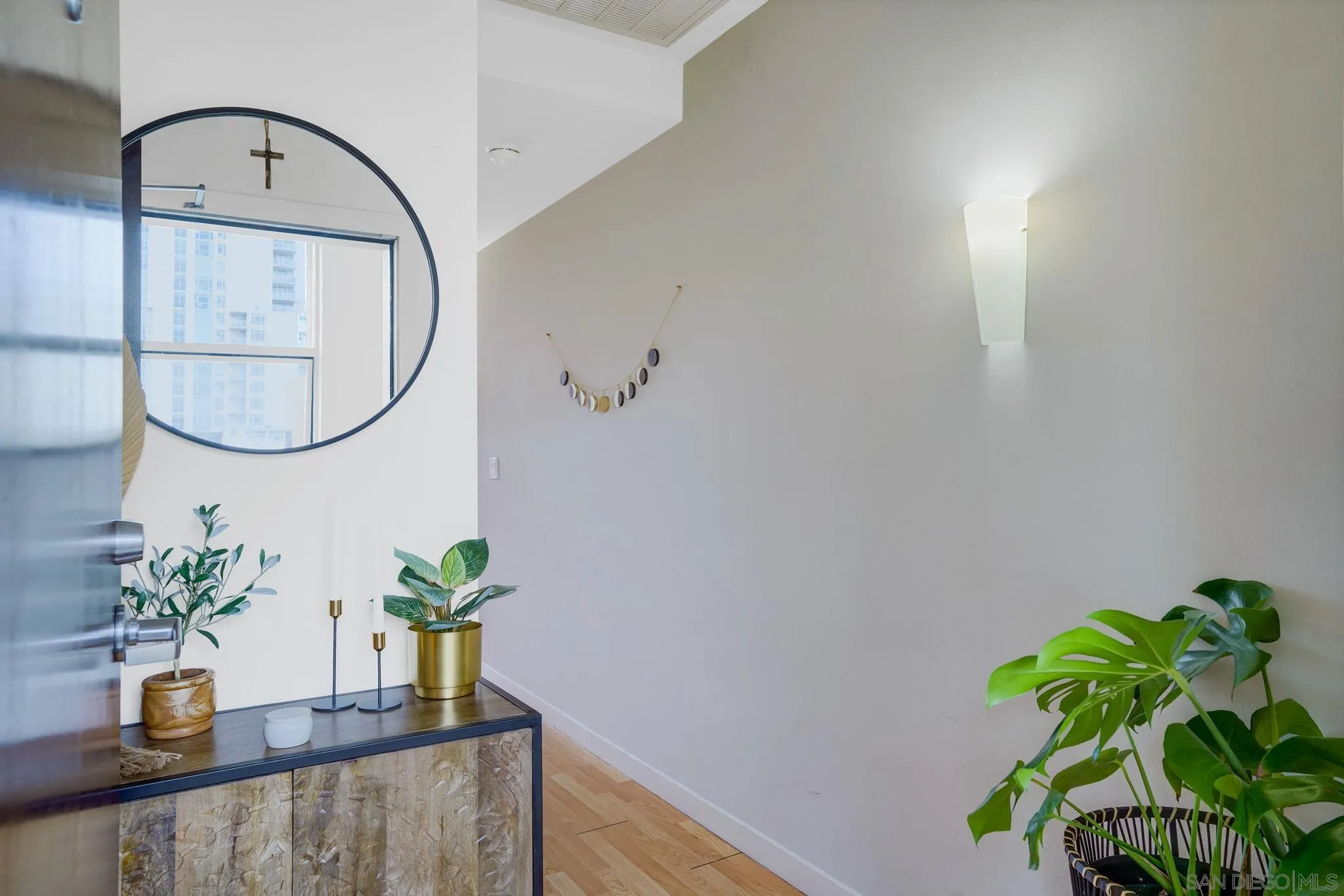 889 Date Street Unit 522