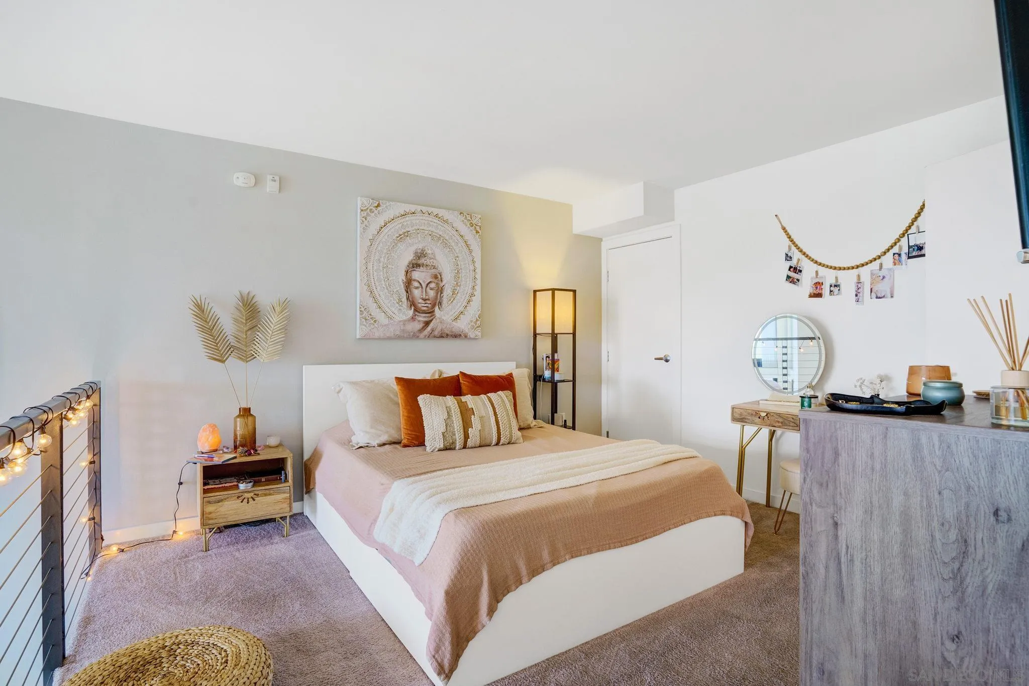 889 Date Street Unit 522