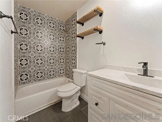 1811 E Grand Ave Unit 175