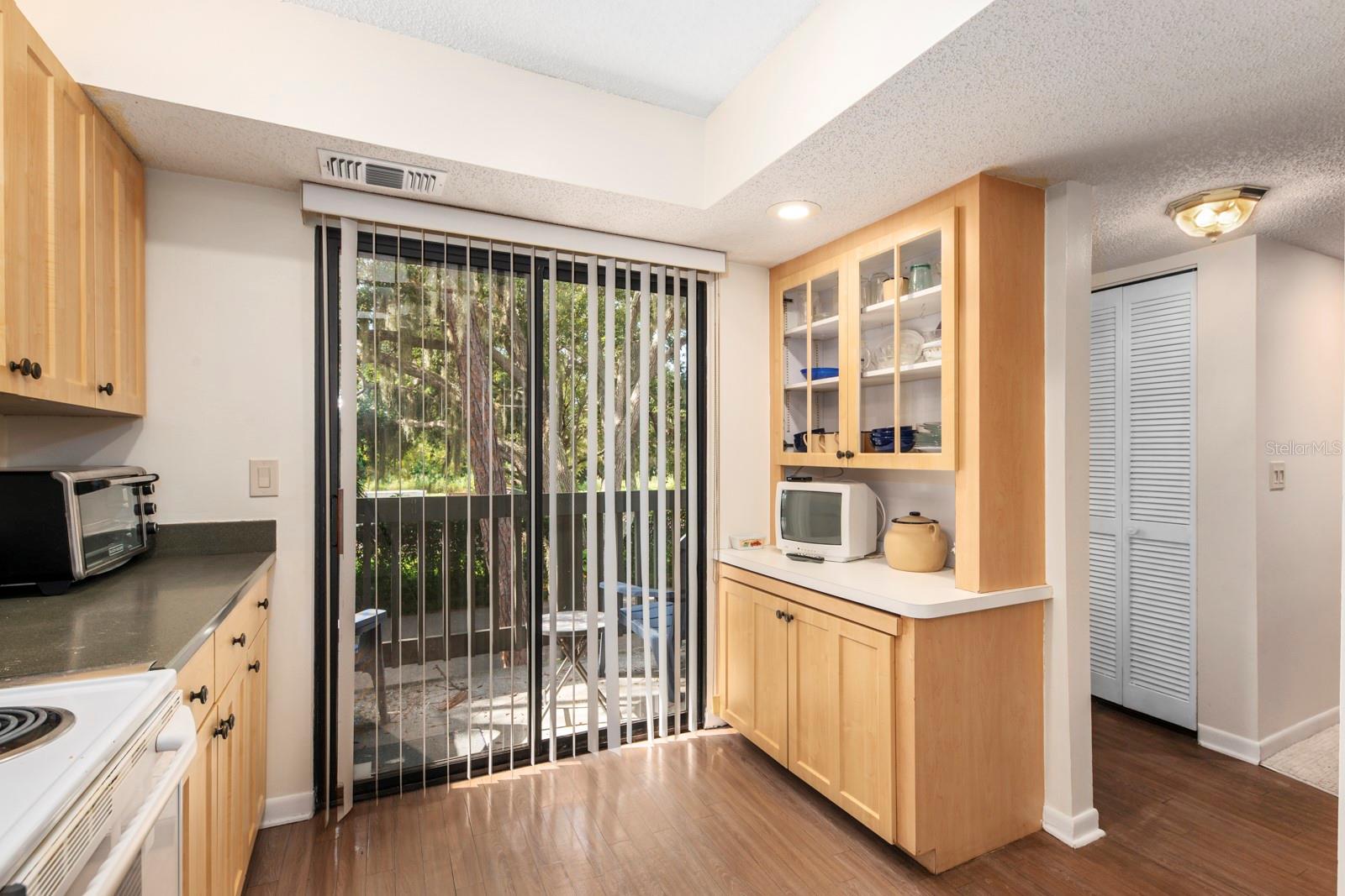 1700 GLENHOUSE DR #406