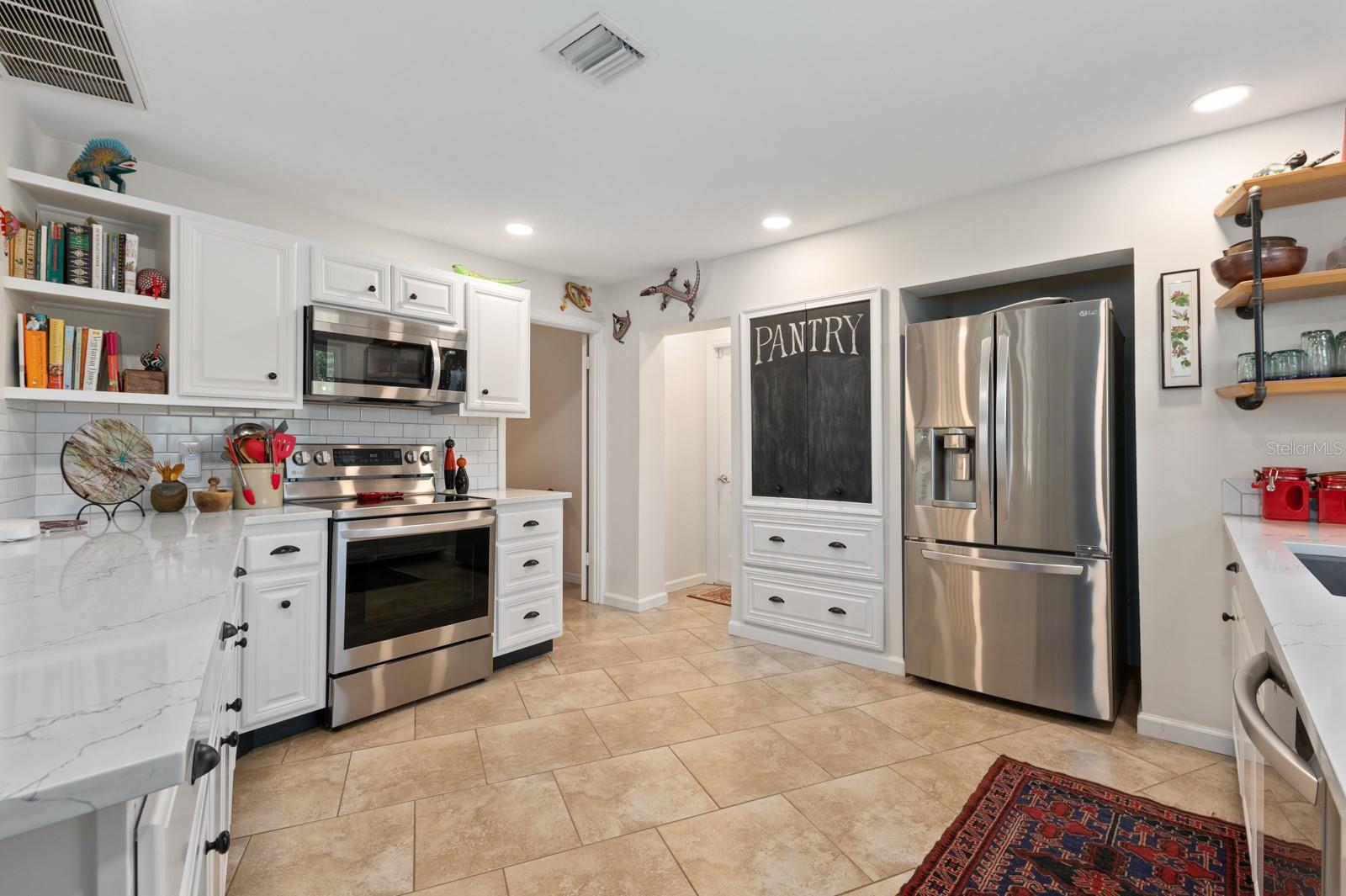 324 BERNARD AVE