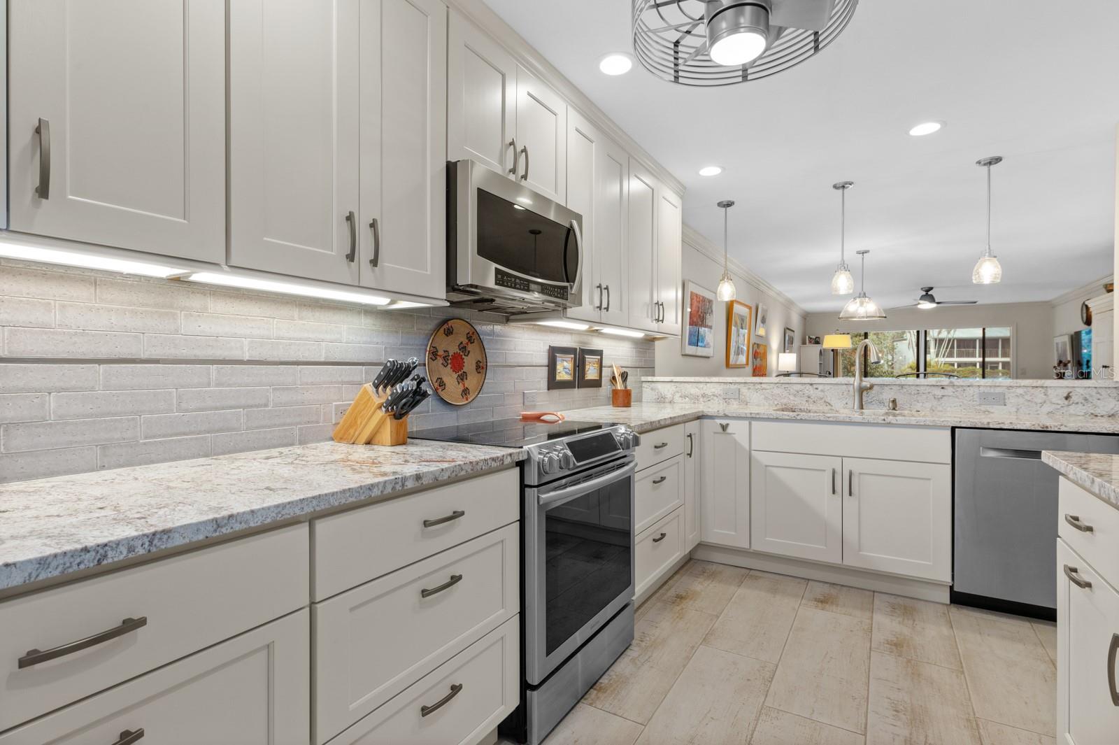 1519 PELICAN POINT DR #191