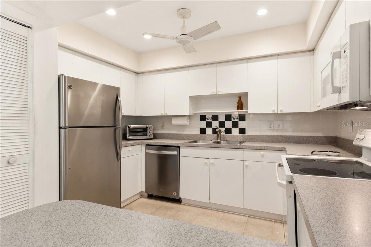 1629 PELICAN COVE RD #138A