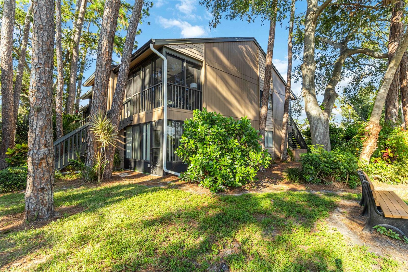 1720 GLENHOUSE DR #325