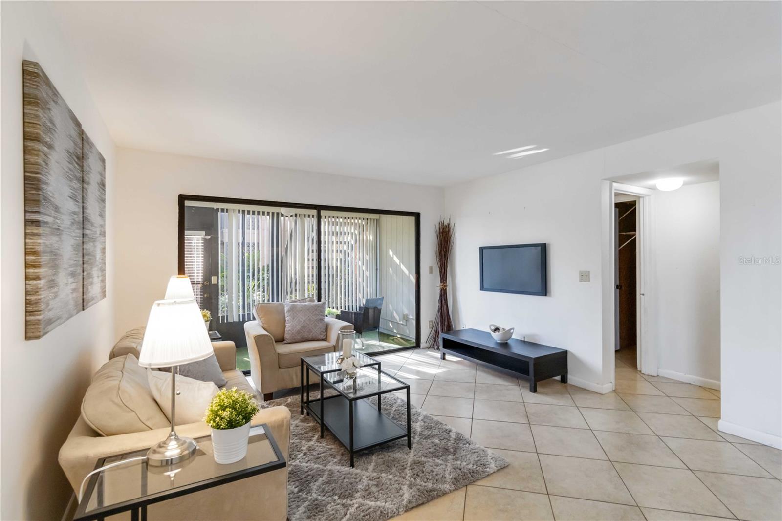 1720 GLENHOUSE DR #325