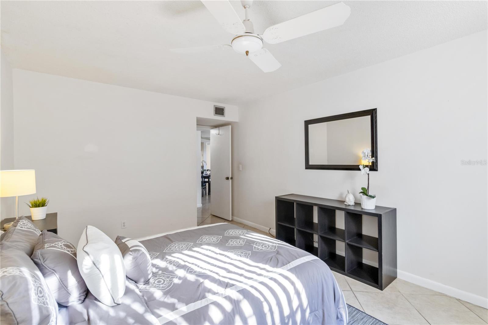 1720 GLENHOUSE DR #325