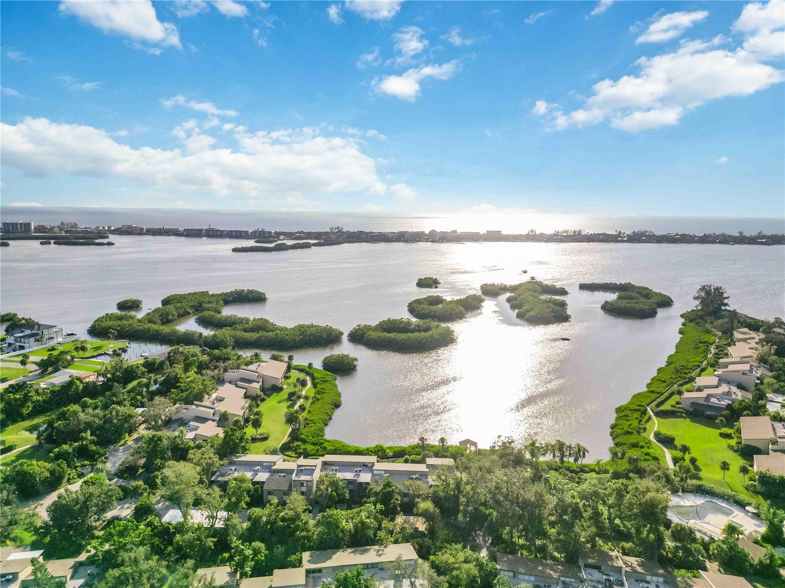 1720 GLENHOUSE DR #325