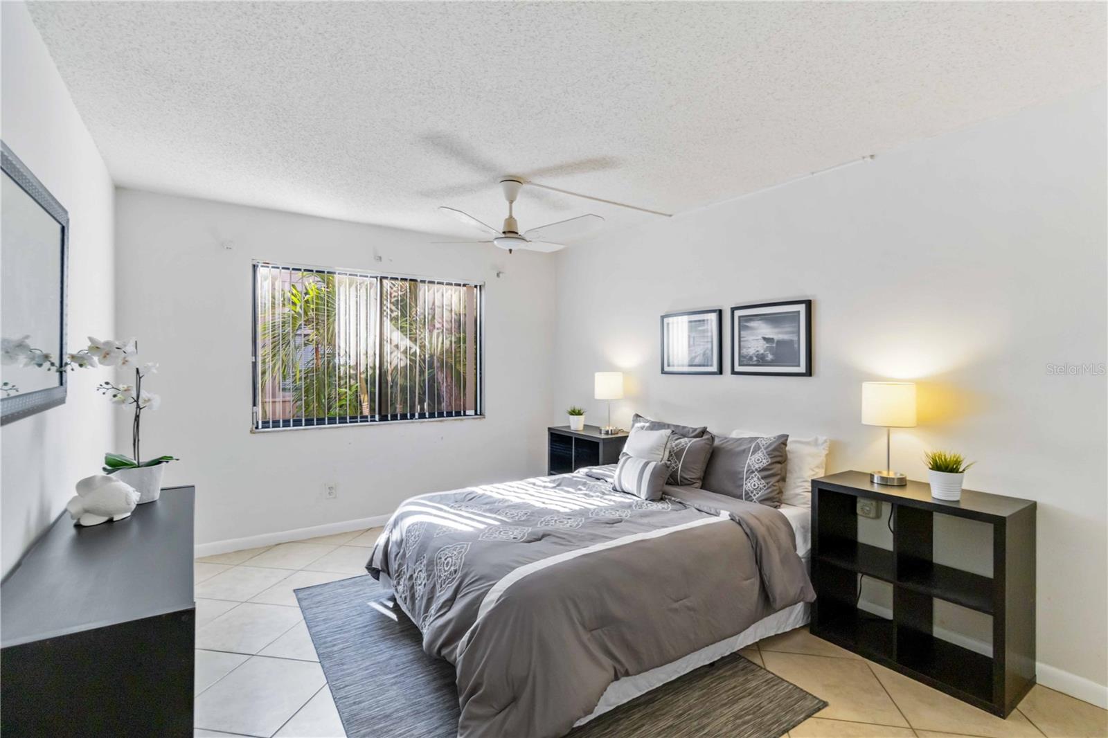 1720 GLENHOUSE DR #325