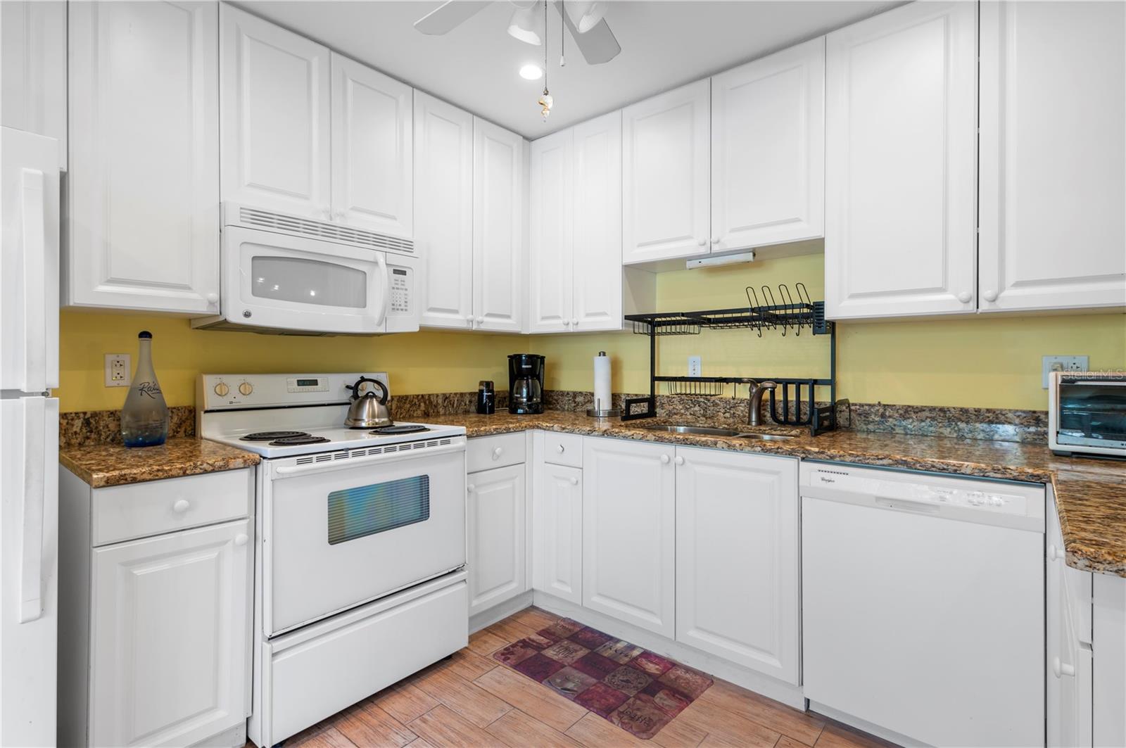 1680 BROOKHOUSE CIR #110