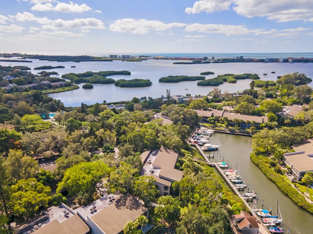 1720 GLENHOUSE DR #330