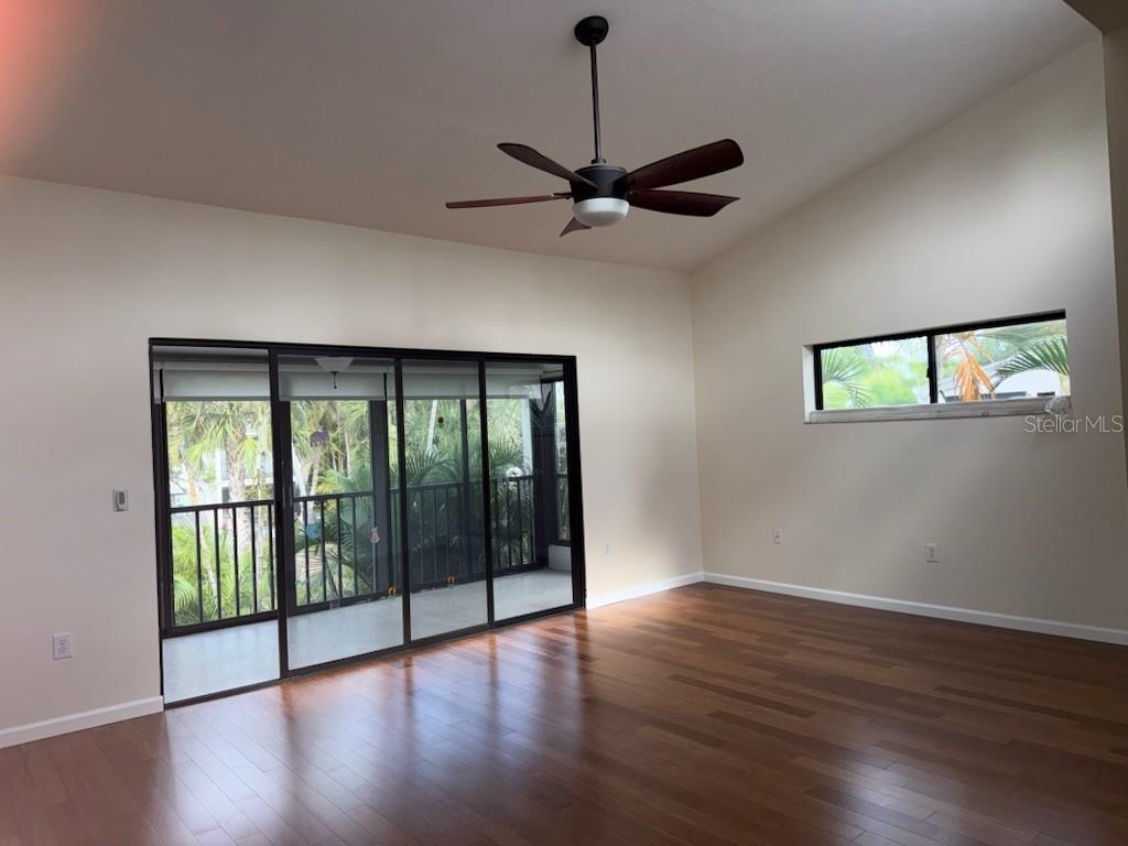 1512 PELICAN COVE RD #239