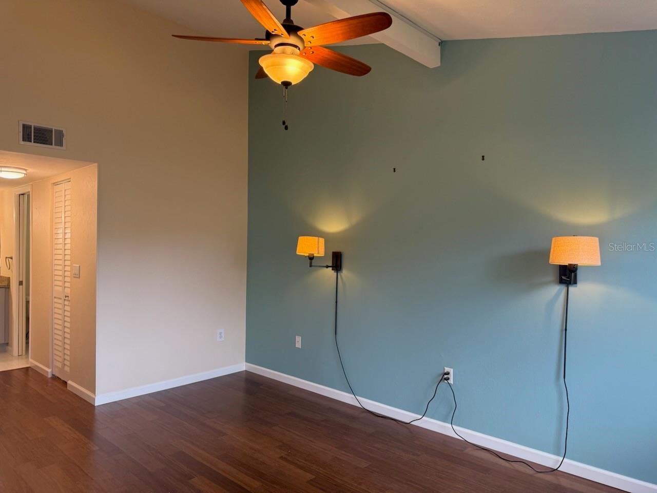 1512 PELICAN COVE RD #239