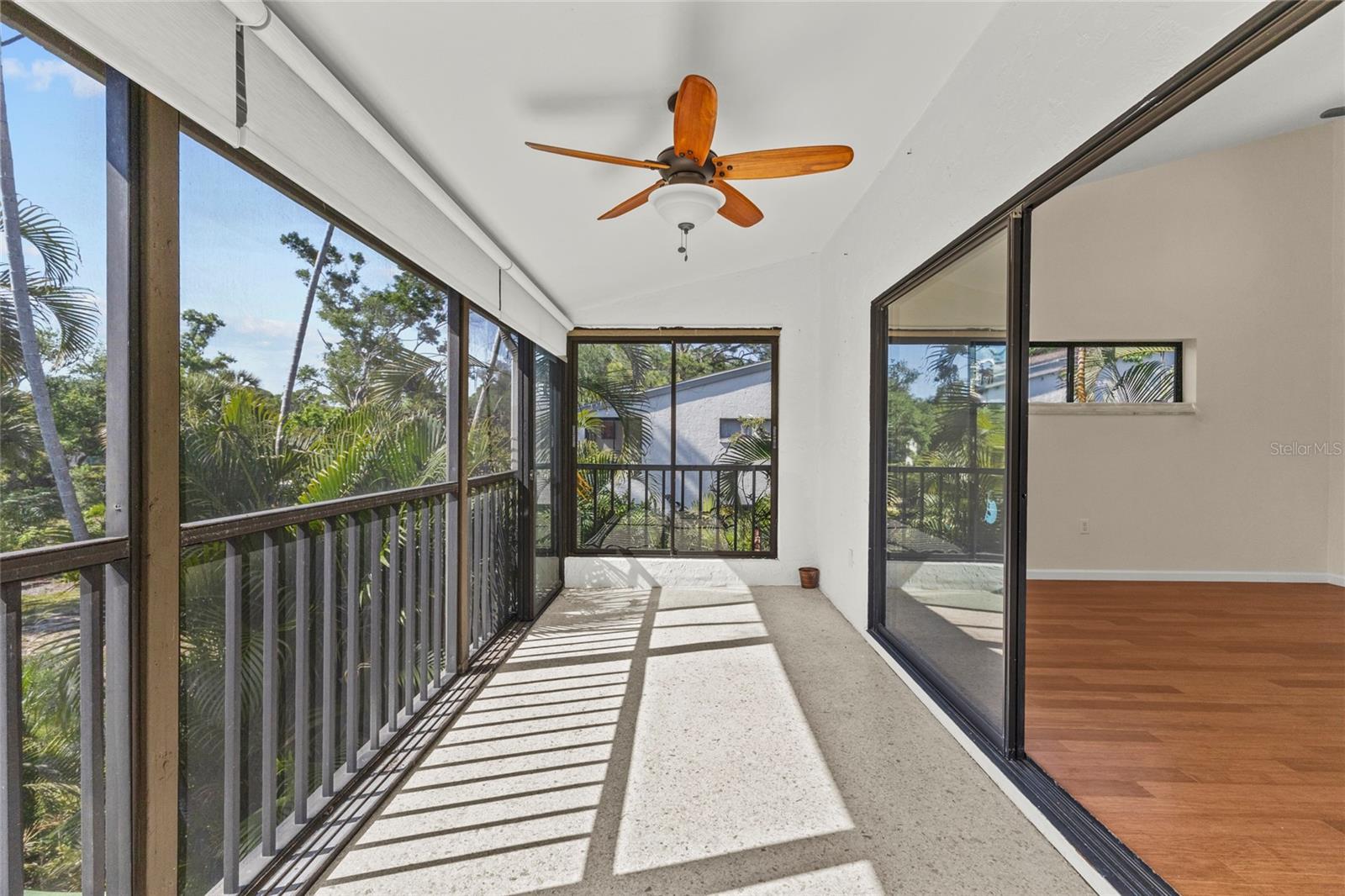 1512 PELICAN COVE RD #239