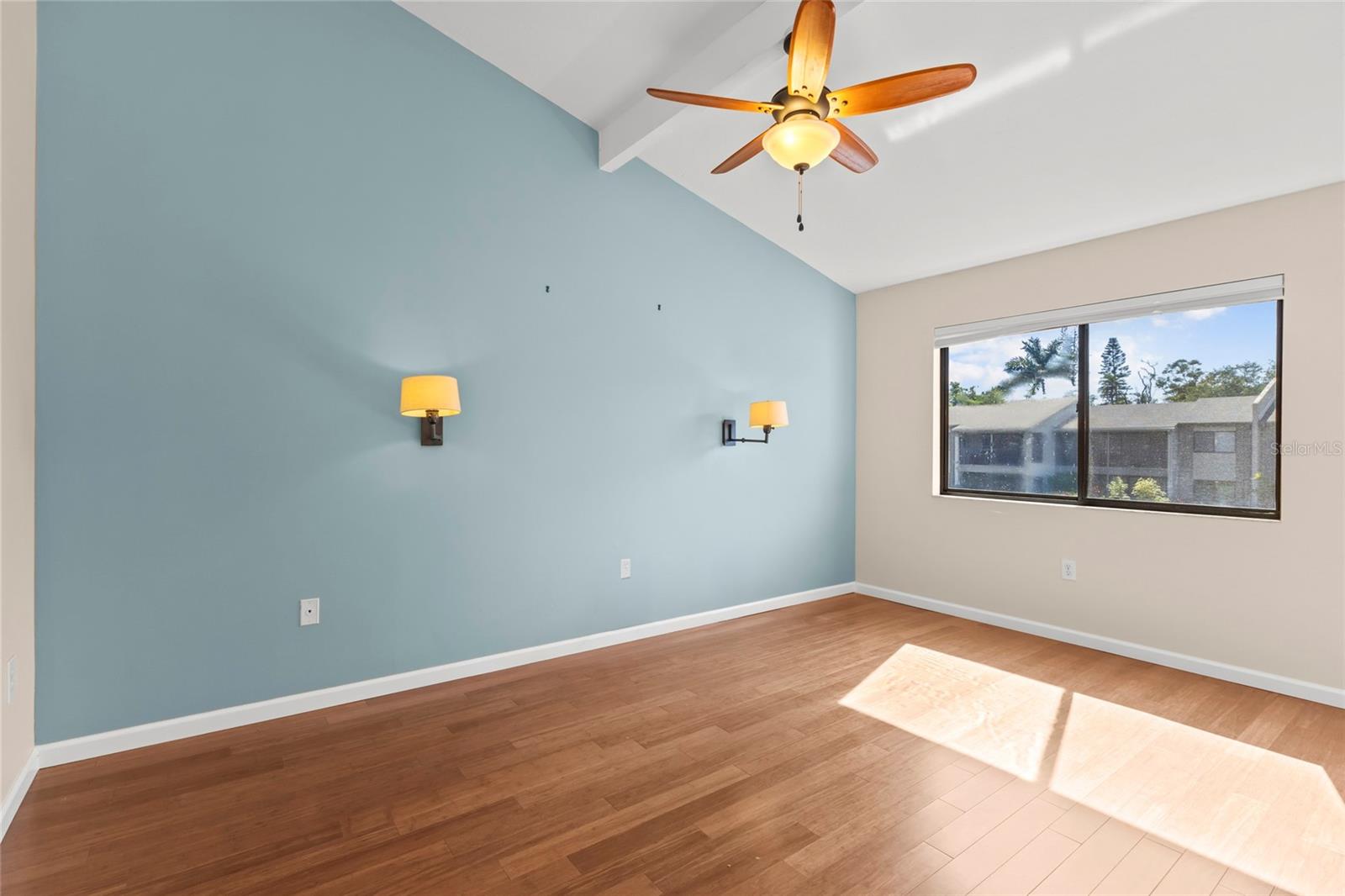 1512 PELICAN COVE RD #239
