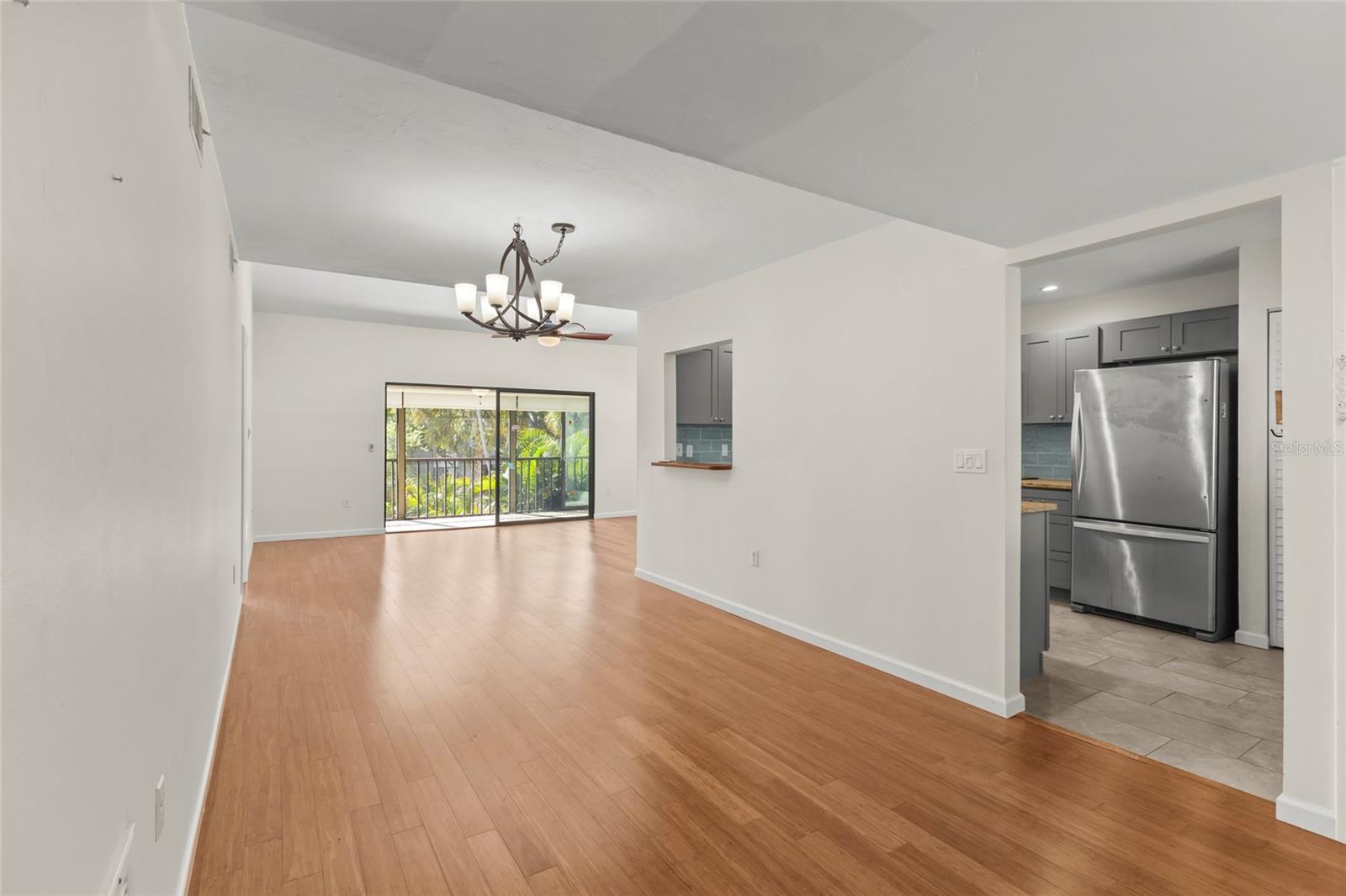 1512 PELICAN COVE RD #239