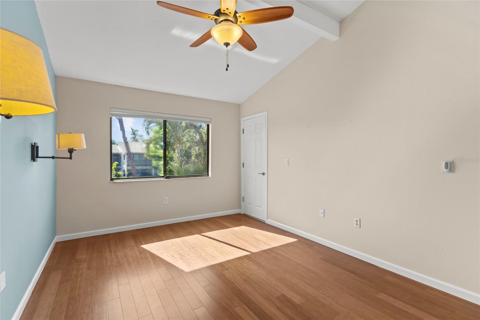 1512 PELICAN COVE RD #239