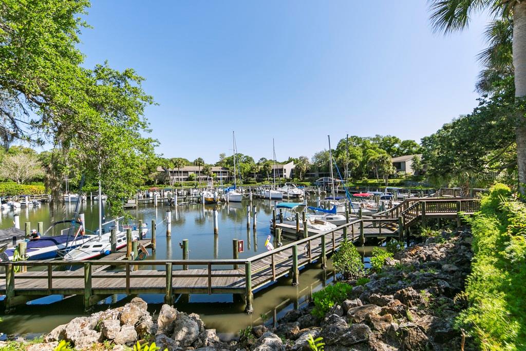 1704 PELICAN COVE RD #T138