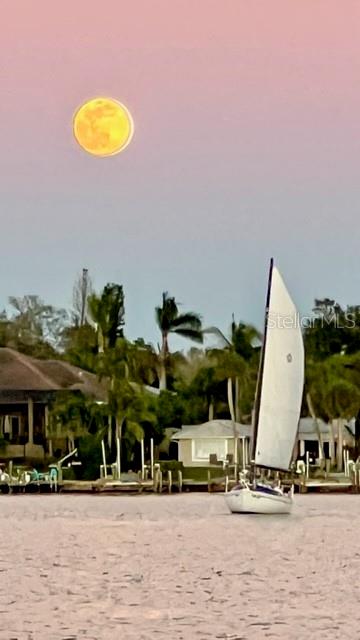 1621 BOATHOUSE CIR #220