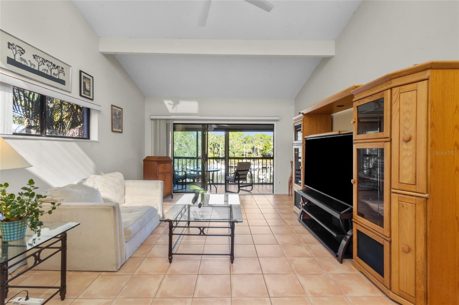 1621 BOATHOUSE CIR #220