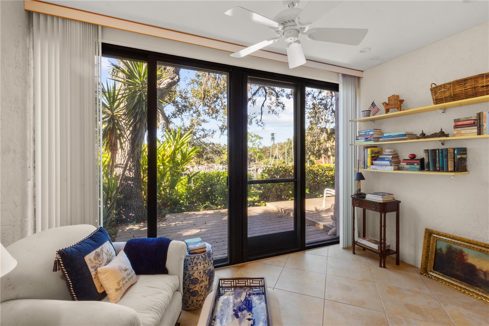 1633 BOATHOUSE CIR #131