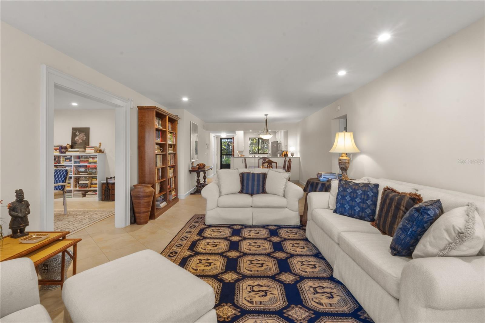 1633 BOATHOUSE CIR #131