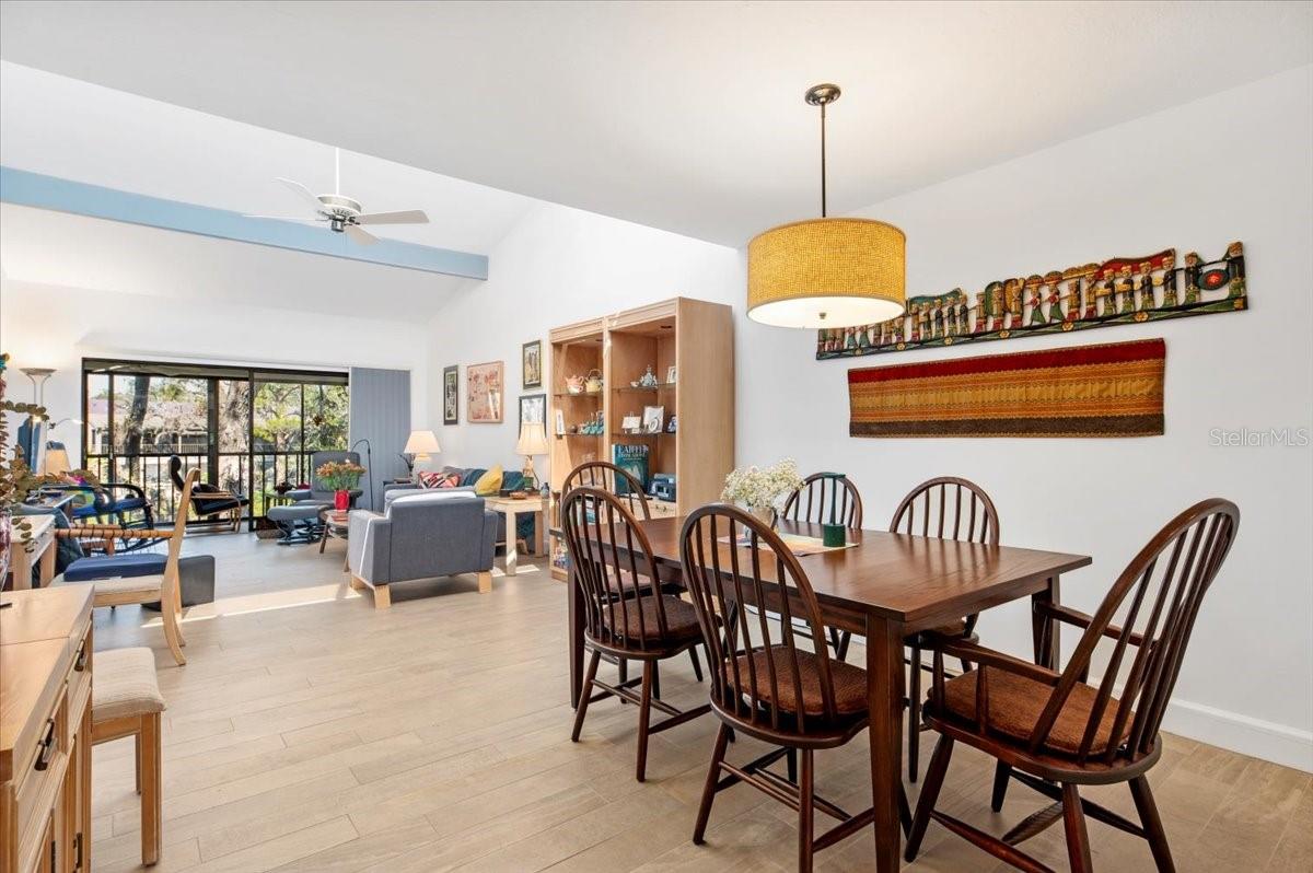 1519 PELICAN POINT DR #288