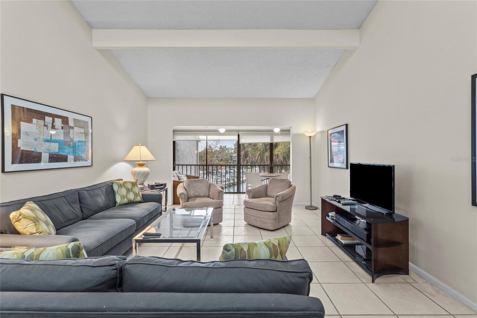 1633 BOATHOUSE CIR #232