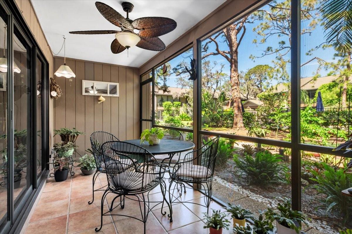 1708 GLENHOUSE DR #313