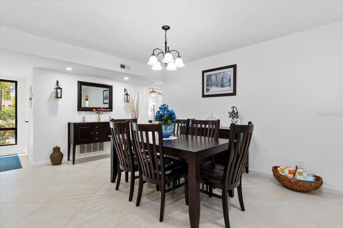 1708 GLENHOUSE DR #313