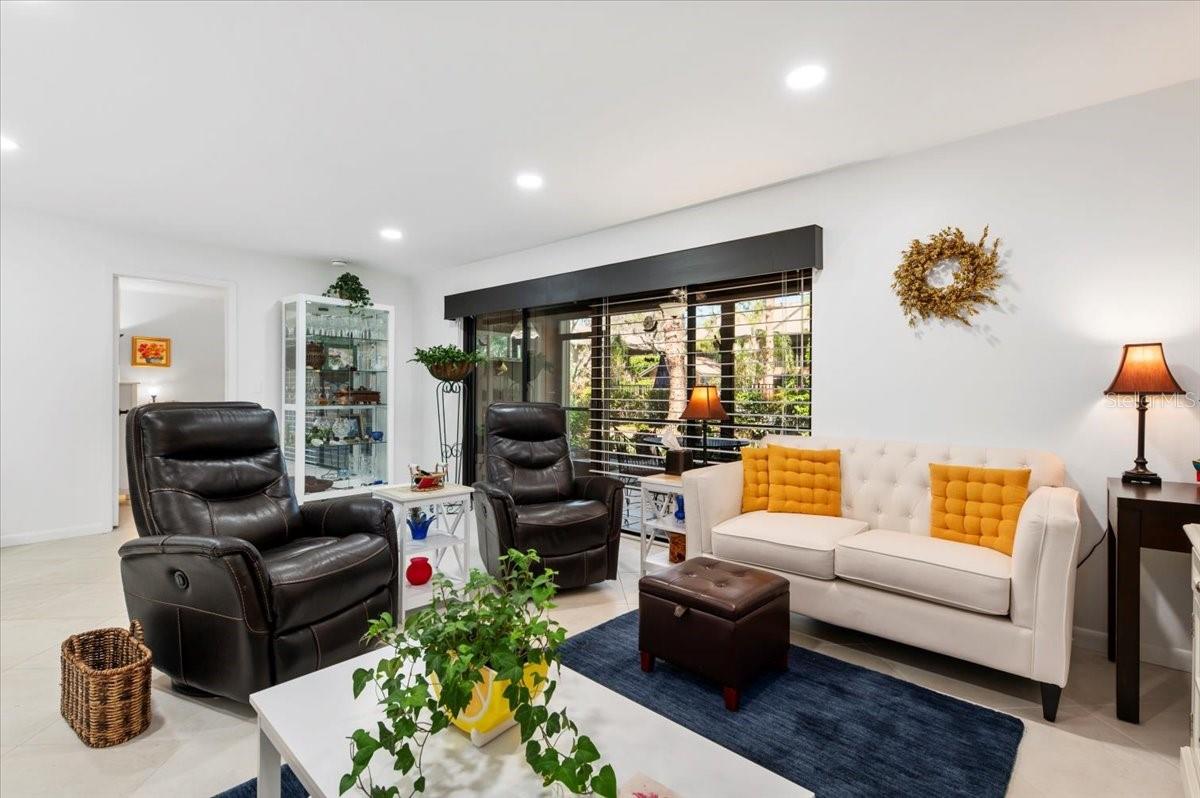 1708 GLENHOUSE DR #313