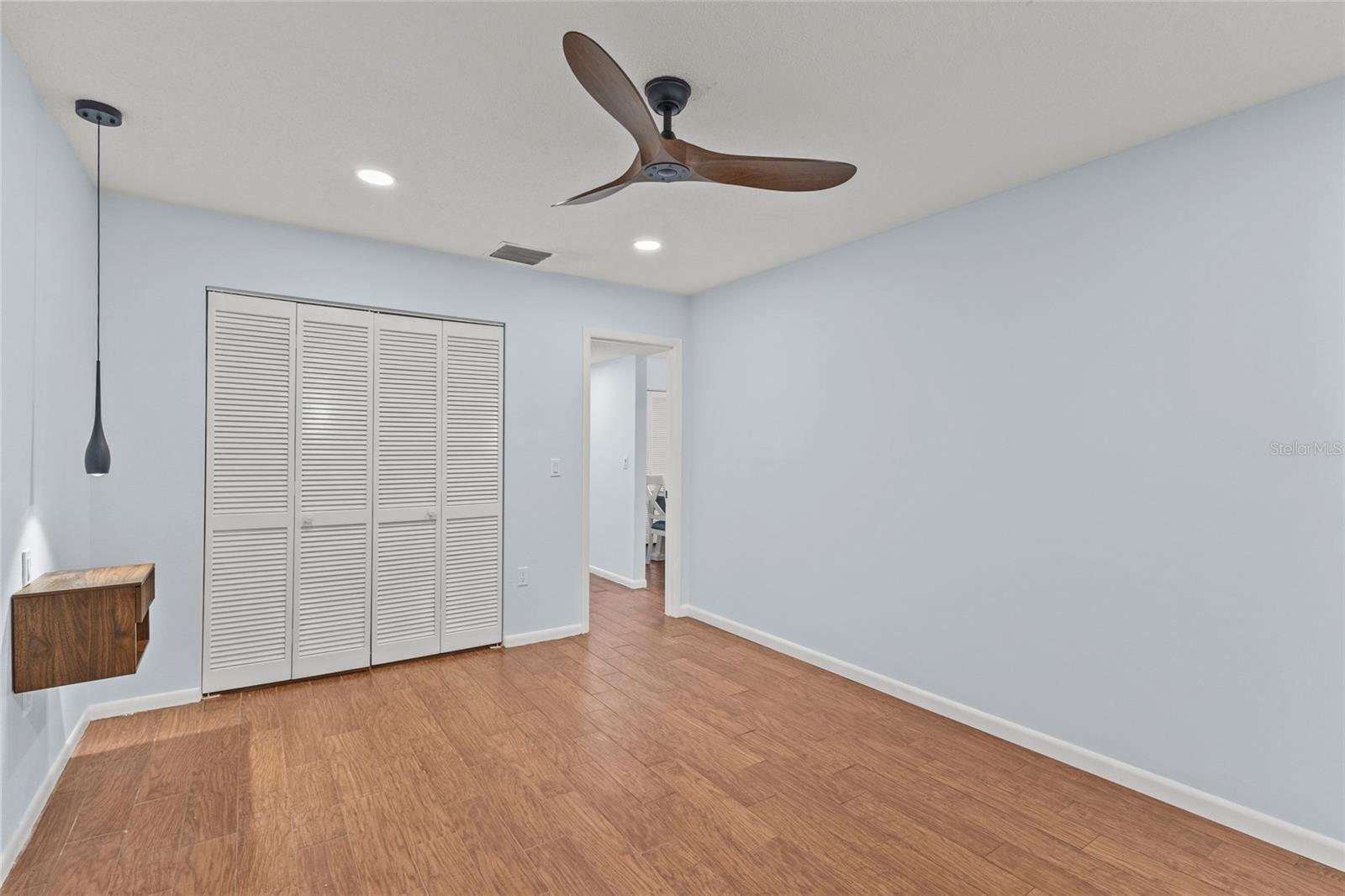 1636 BROOKHOUSE DR #230