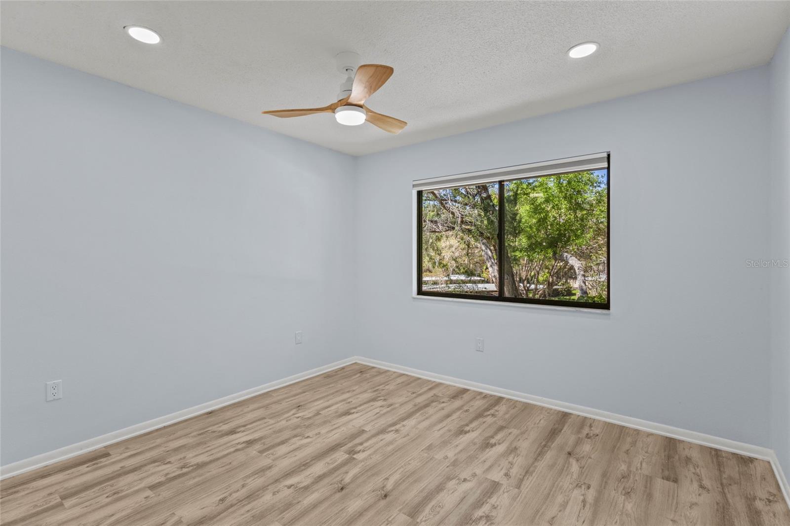 1636 BROOKHOUSE DR #230