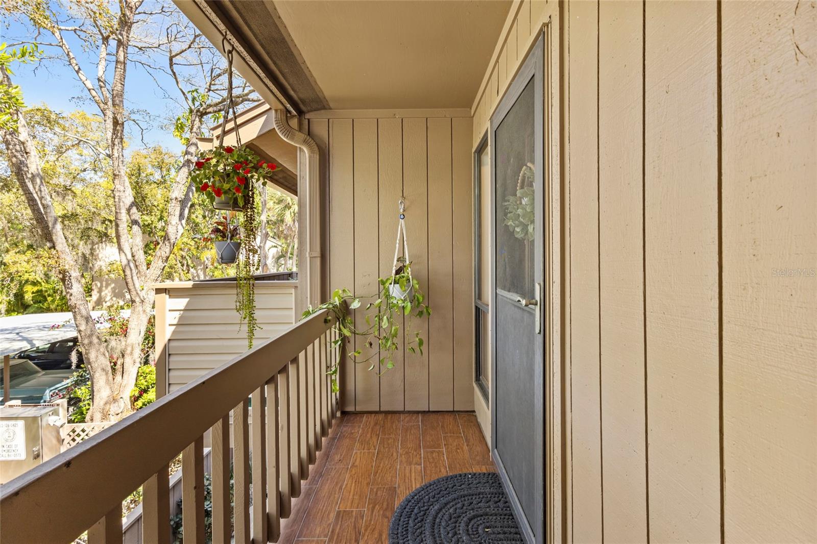 1636 BROOKHOUSE DR #230