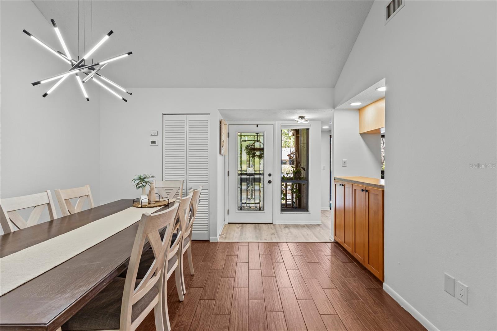 1636 BROOKHOUSE DR #230