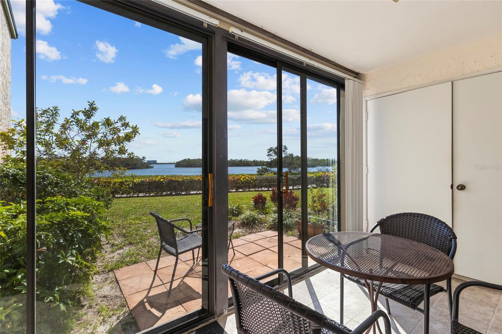 1520 PELICAN POINT DR #155