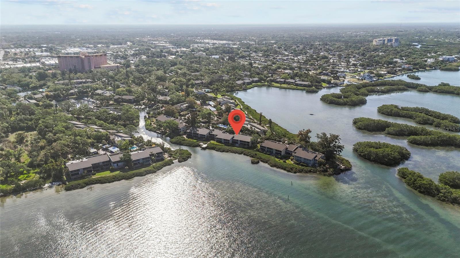 1511 PELICAN POINT DR #279