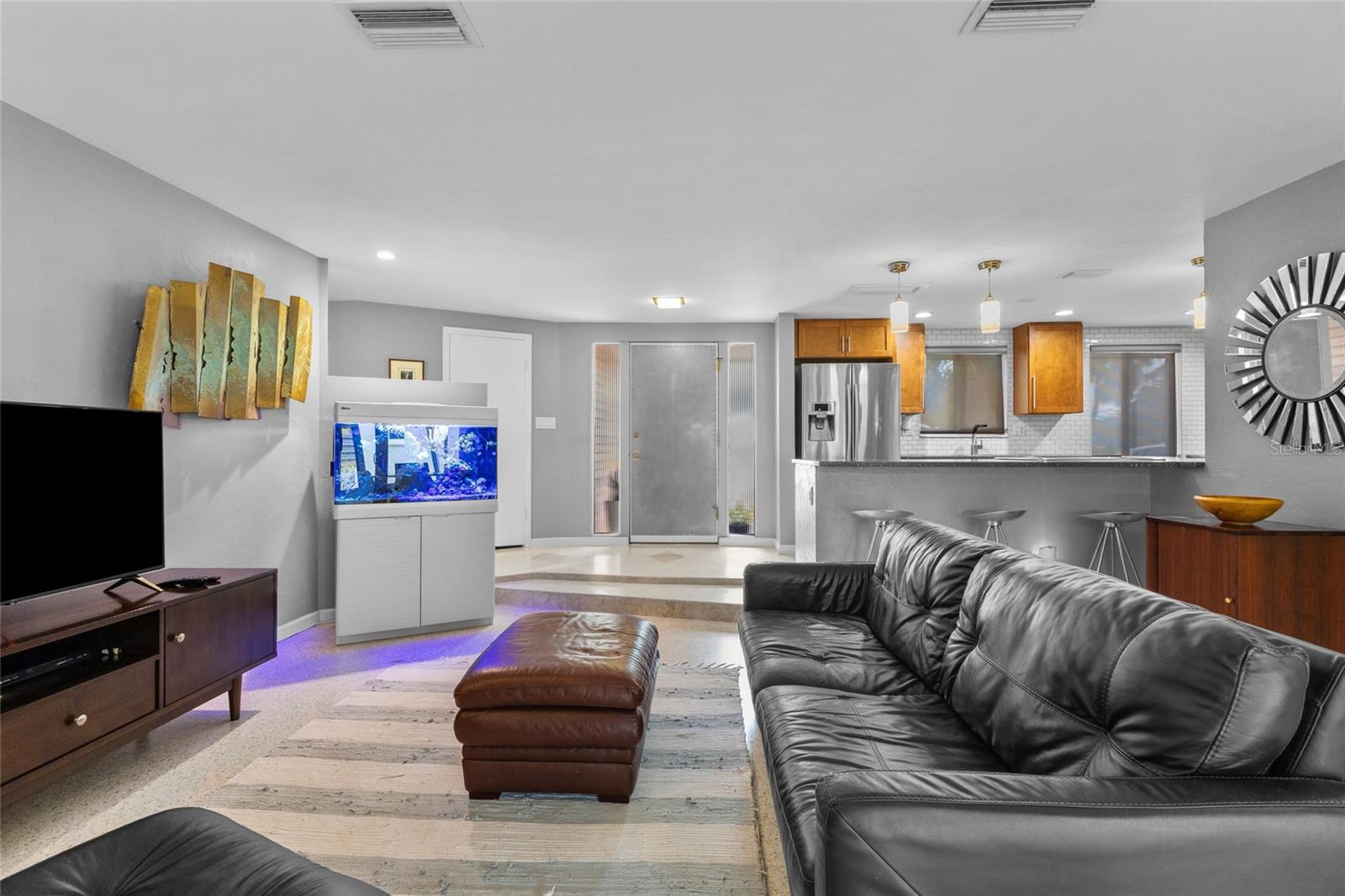 2605 BOTANY AVE