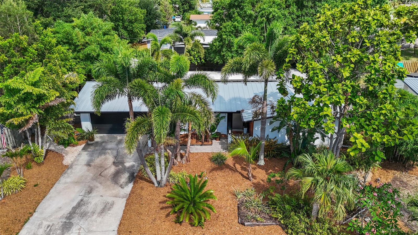 2605 BOTANY AVE