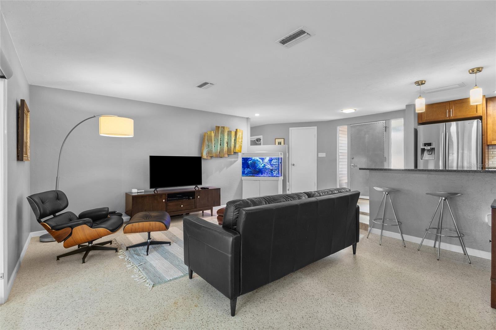 2605 BOTANY AVE
