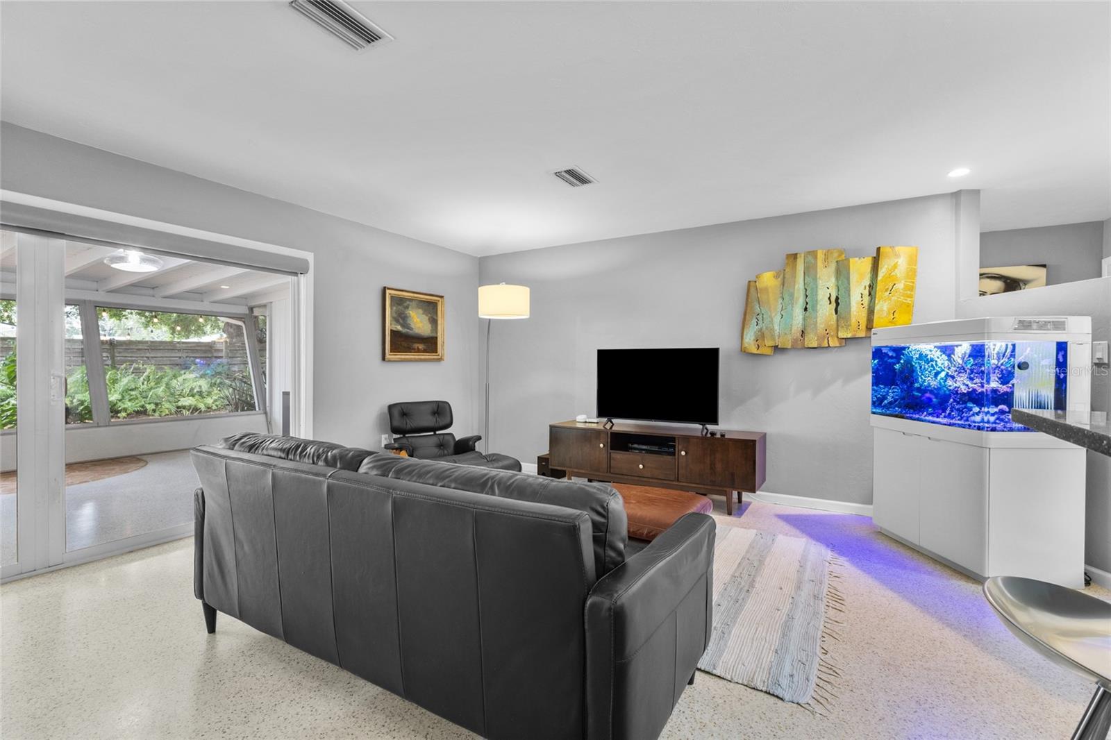 2605 BOTANY AVE