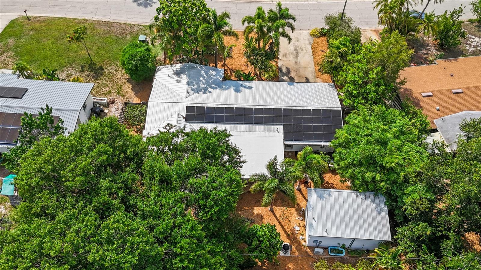 2605 BOTANY AVE