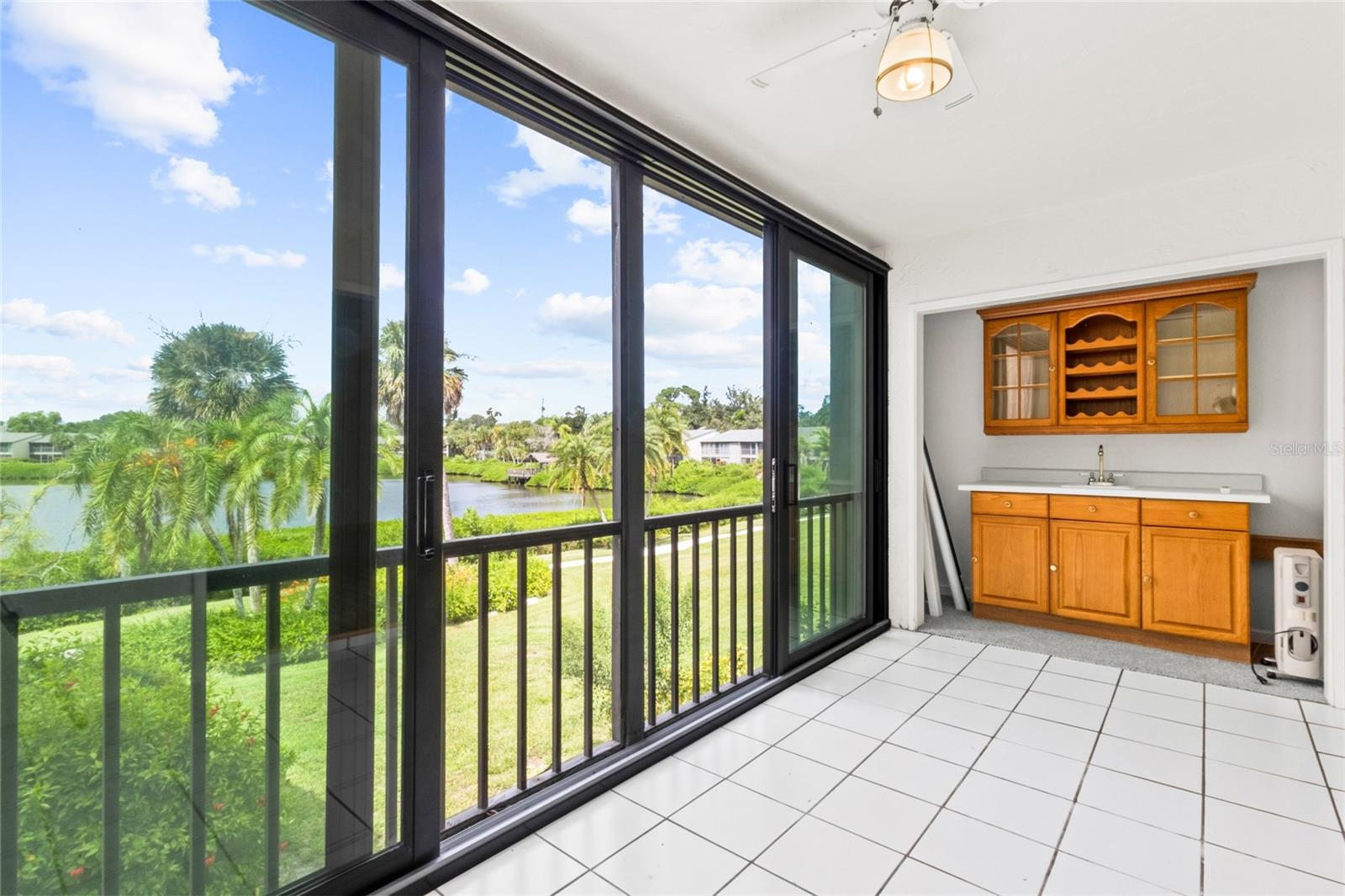 1601 BAYHOUSE POINT DR #204