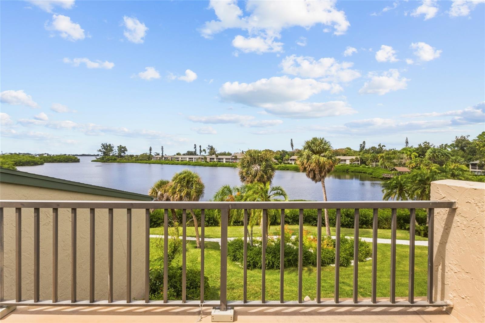 1601 BAYHOUSE POINT DR #204