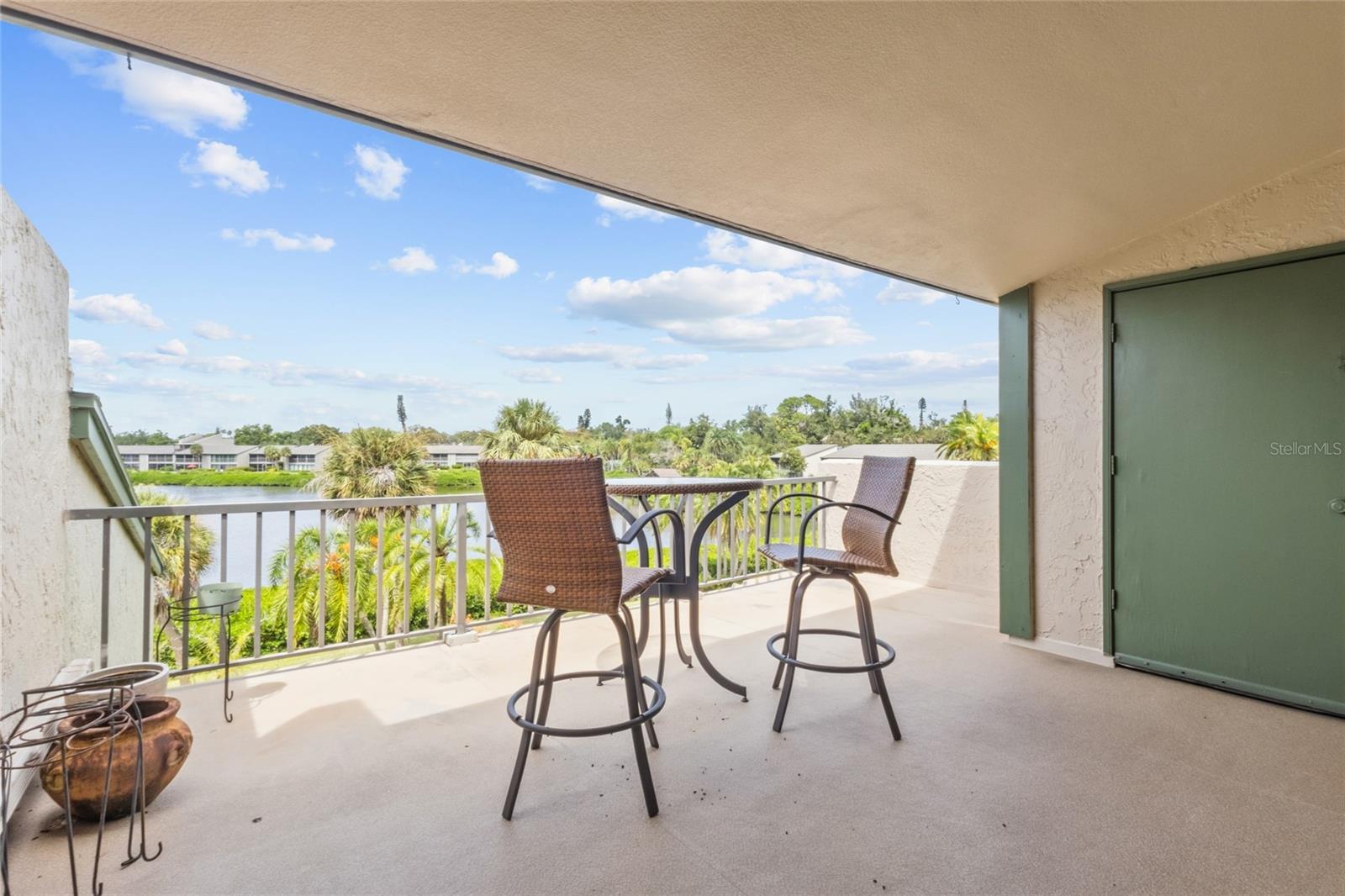 1601 BAYHOUSE POINT DR #204