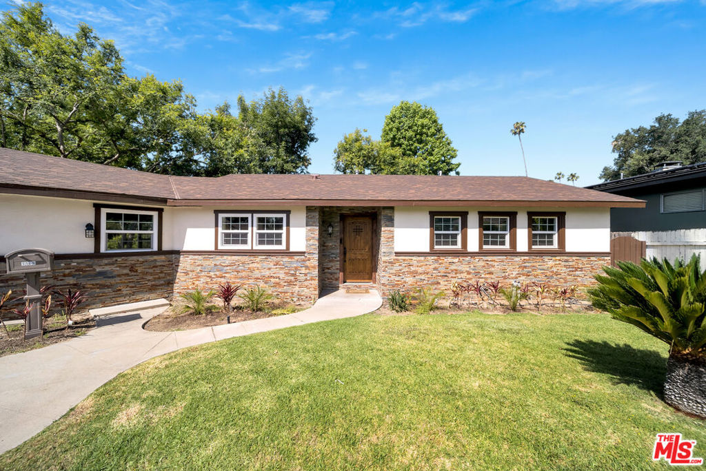 1168 E Lexington Street