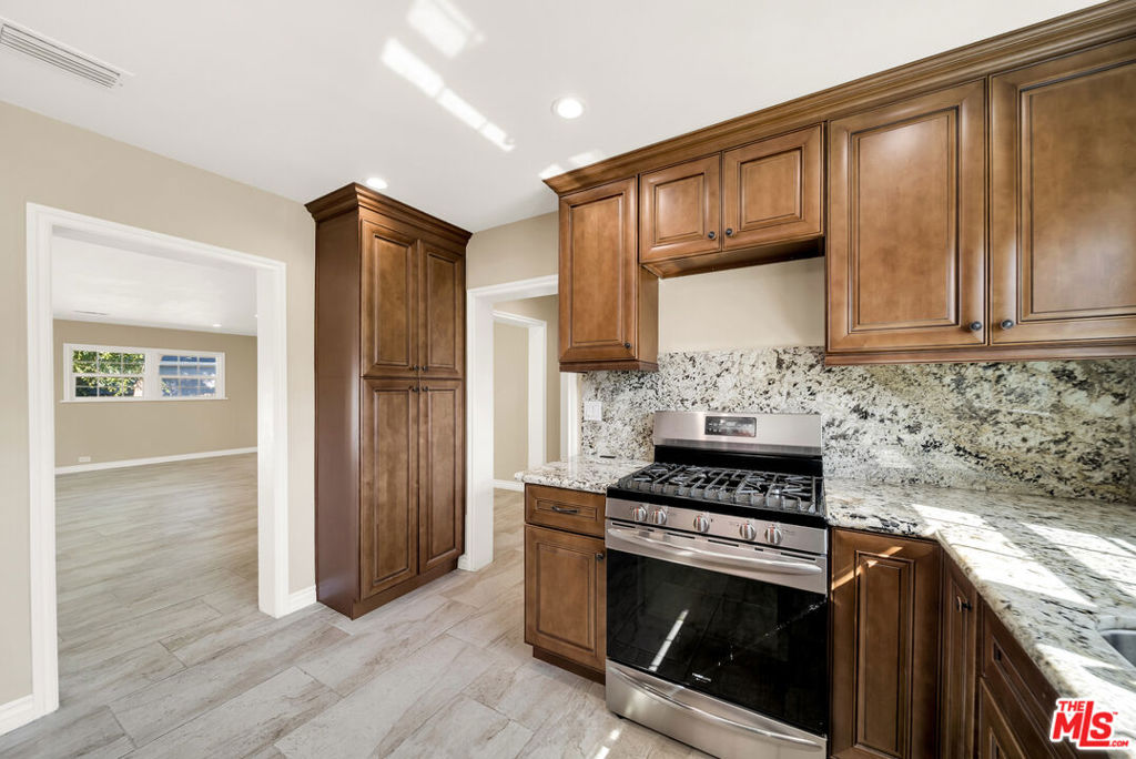 1168 E Lexington Street