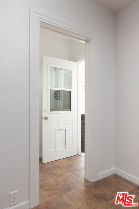 10057 Tujunga Canyon Boulevard